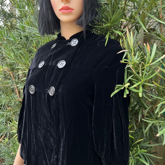 BCBGMAXAZRIA BLACK VELVET JACKET - Picture 2 of 8